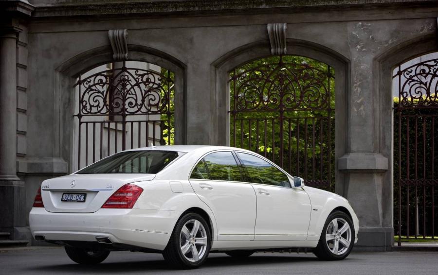  Mercedes-Benz S350 2009 года  (фото 5 из 15)